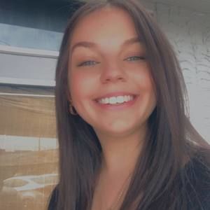 Meet your Posher, Michaella